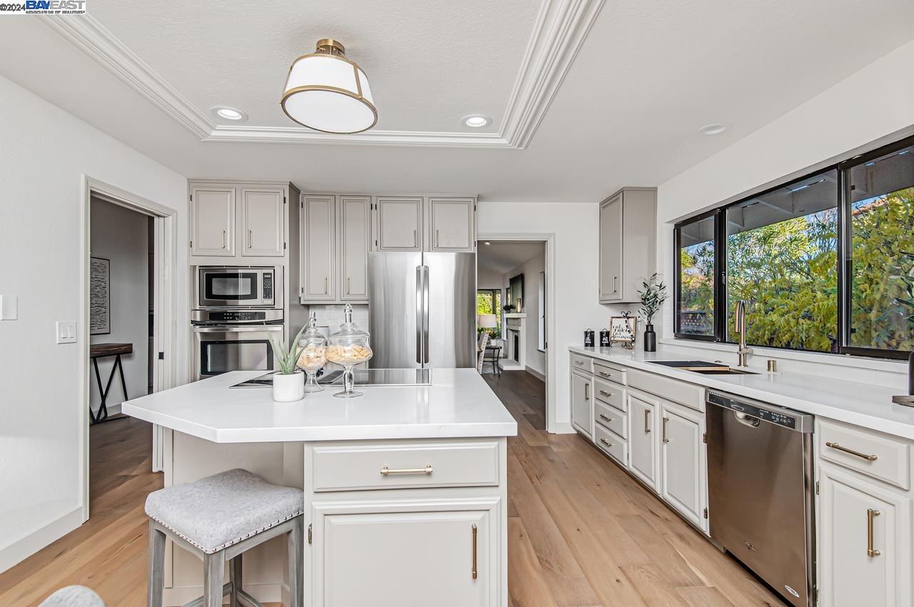 324 Live Oak Dr