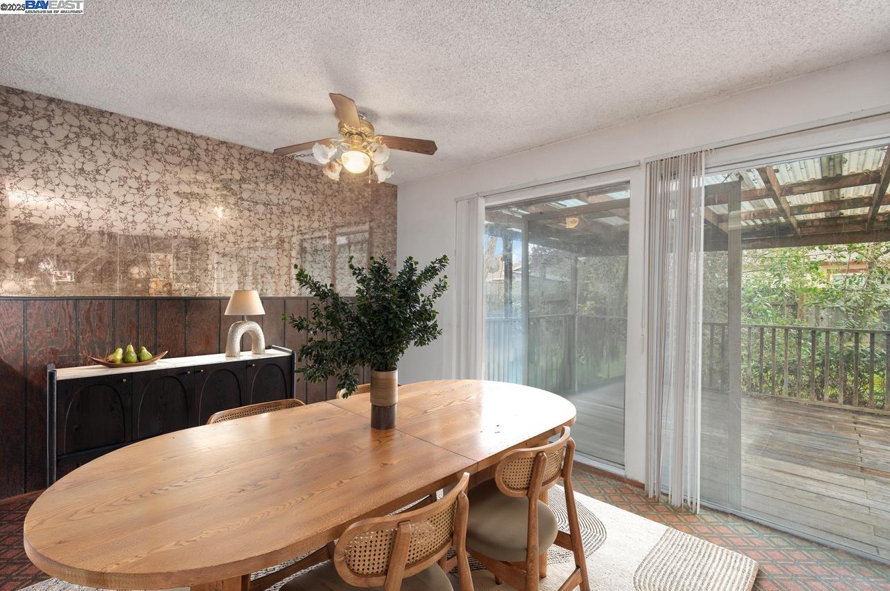 6829 Adobe Ct