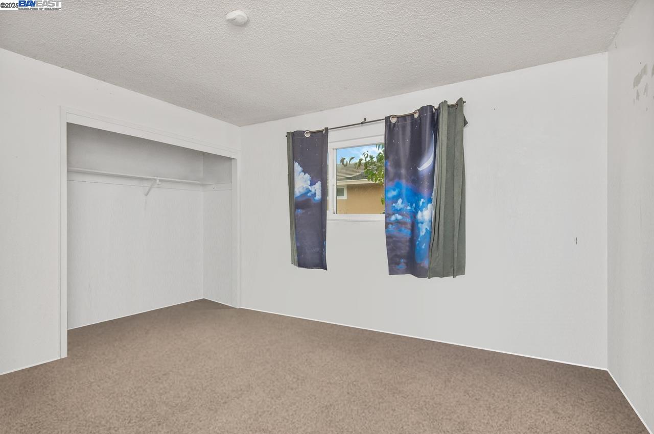 6829 Adobe Ct