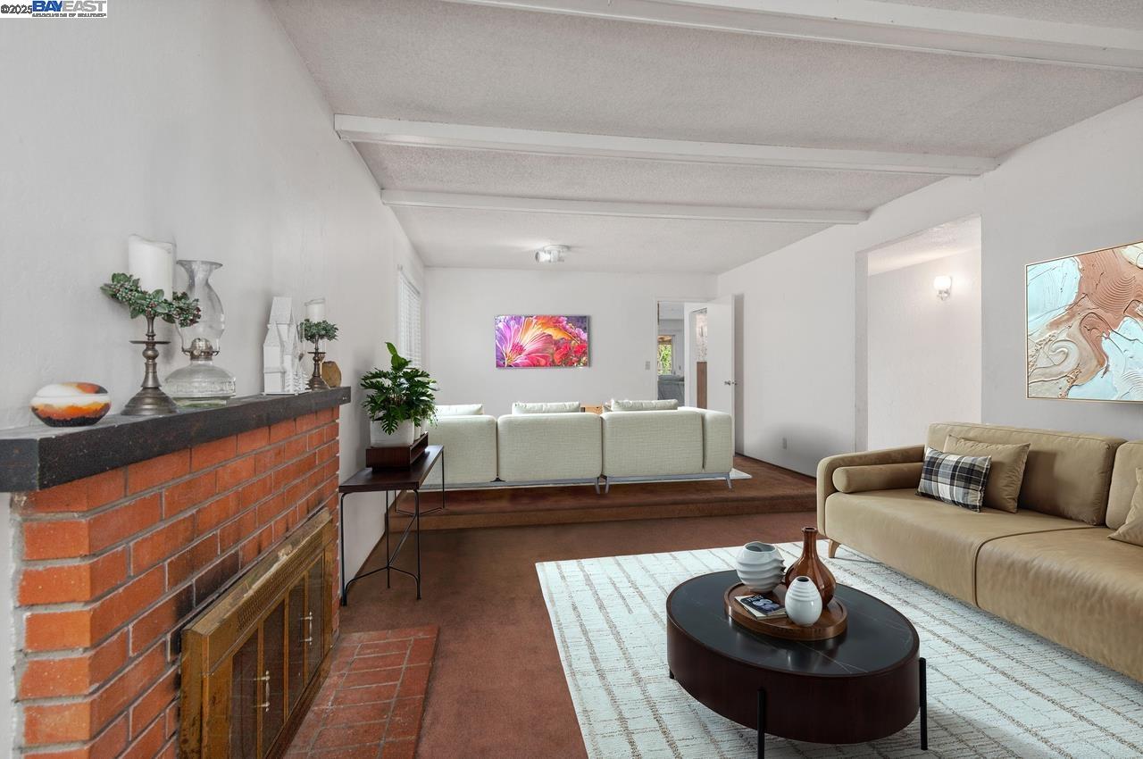 6829 Adobe Ct