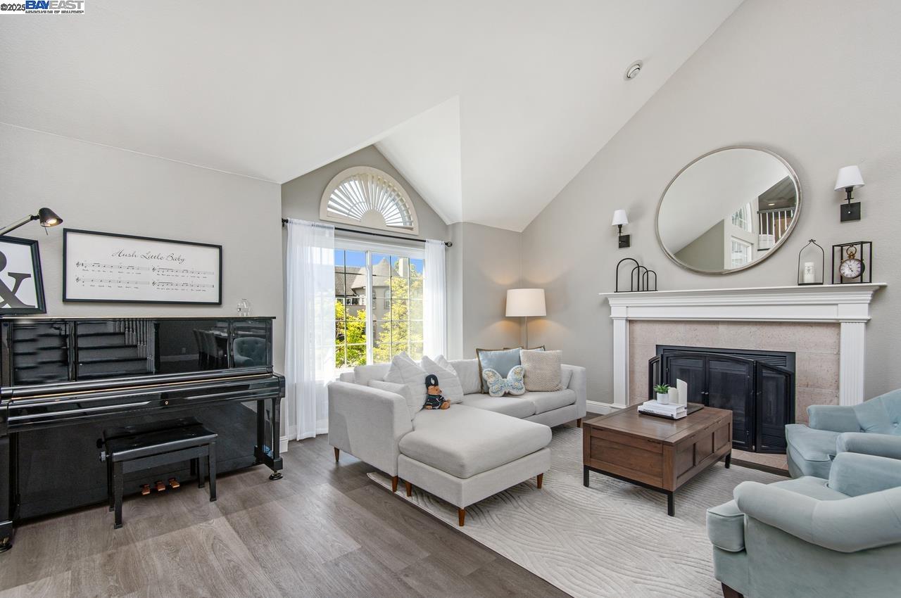 2839 Victoria Ridge Ct