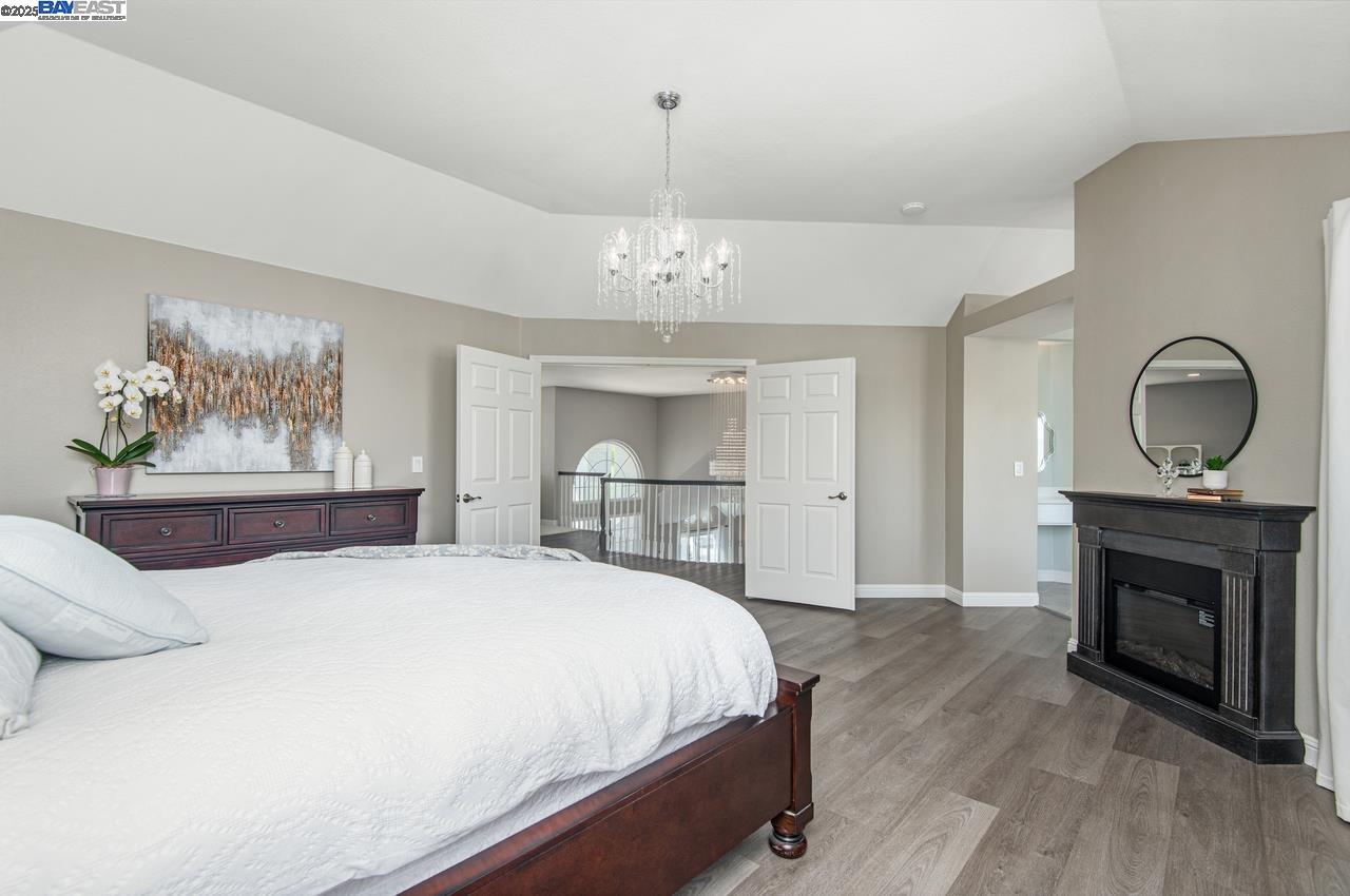 2839 Victoria Ridge Ct