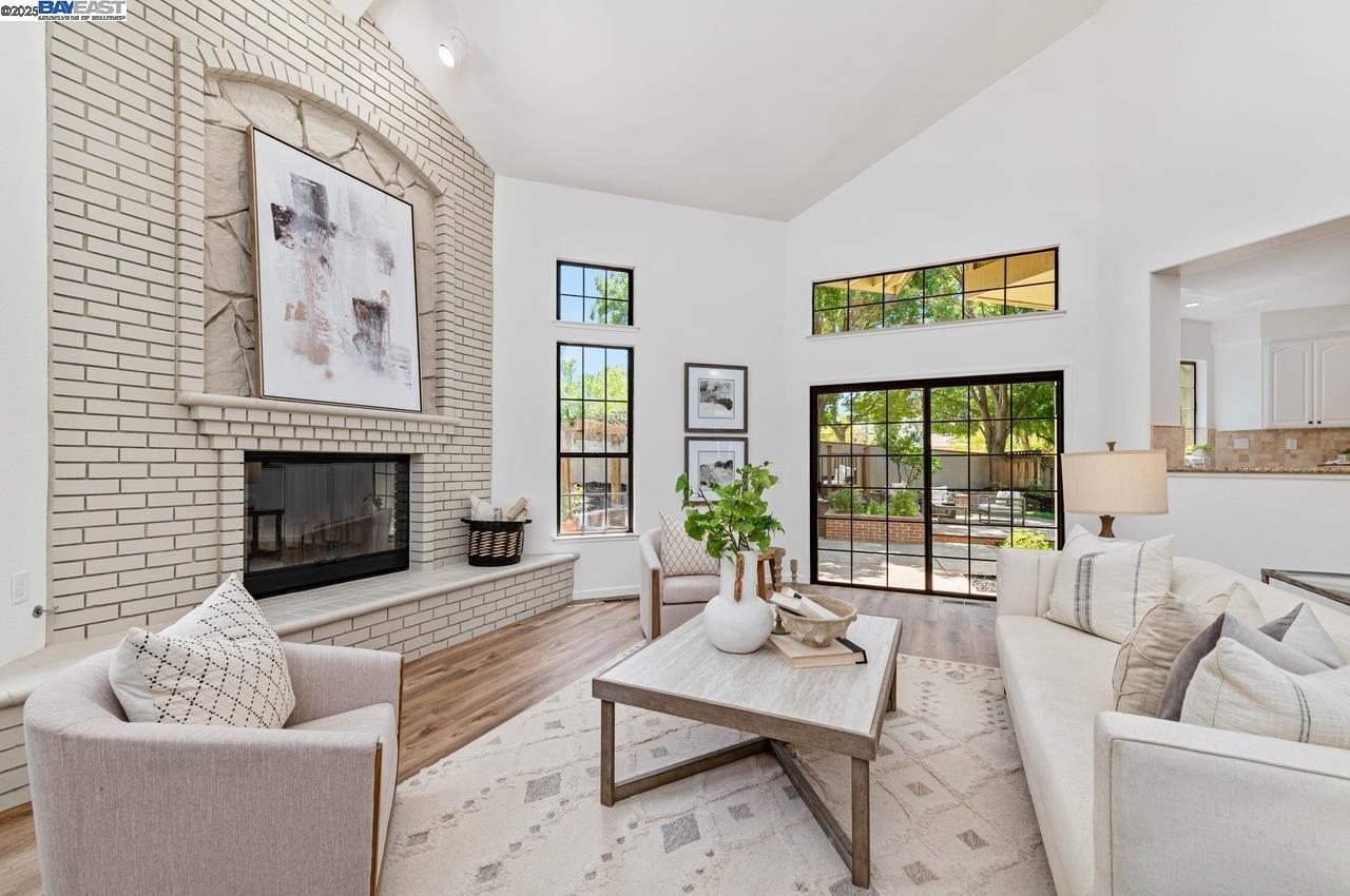 942 Finovino Ct