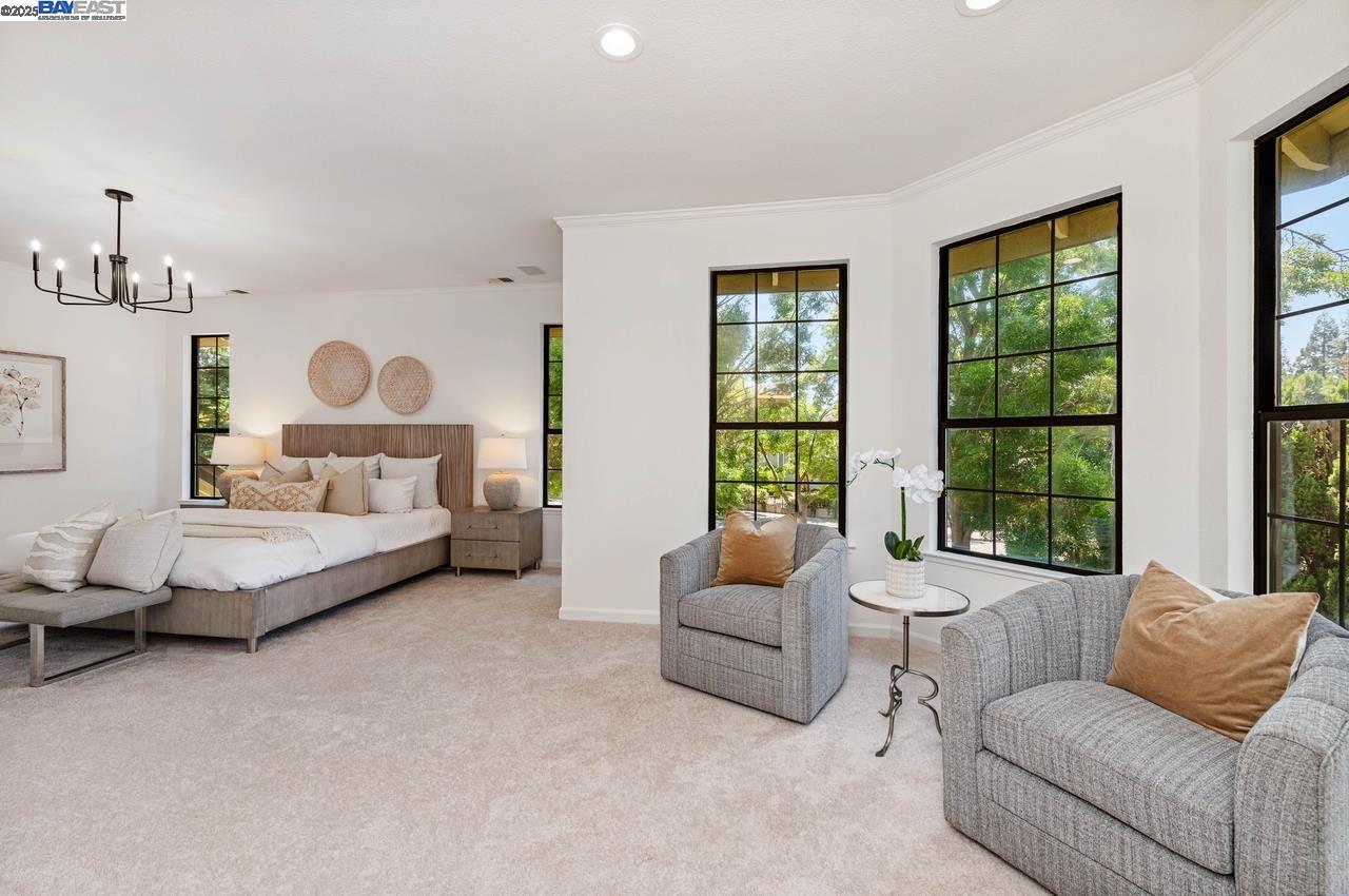 942 Finovino Ct