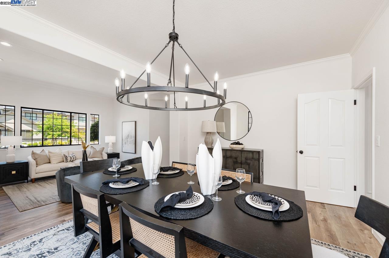 942 Finovino Ct