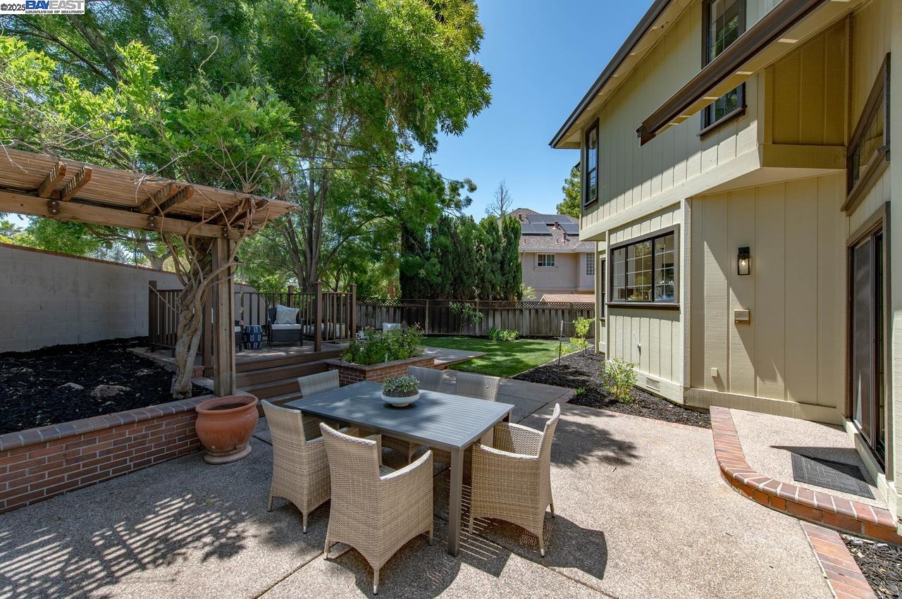 942 Finovino Ct