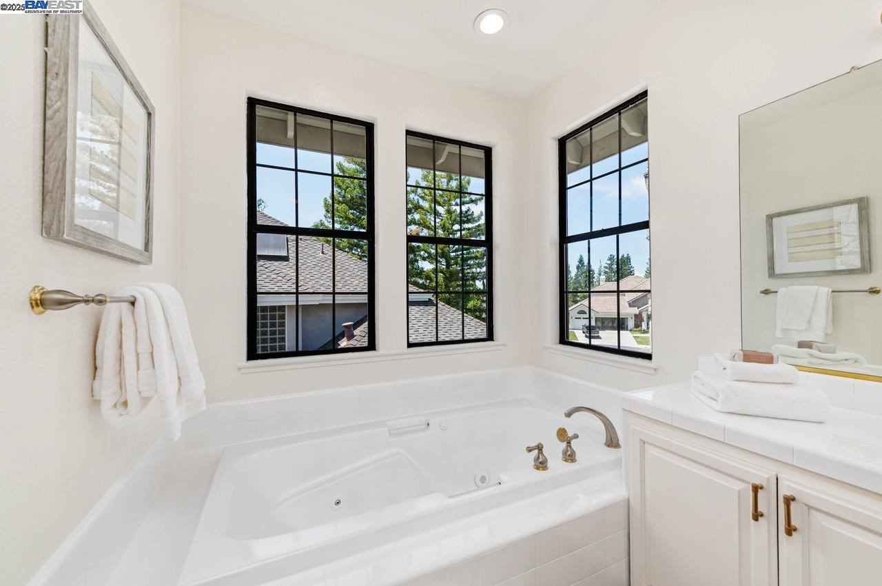 942 Finovino Ct