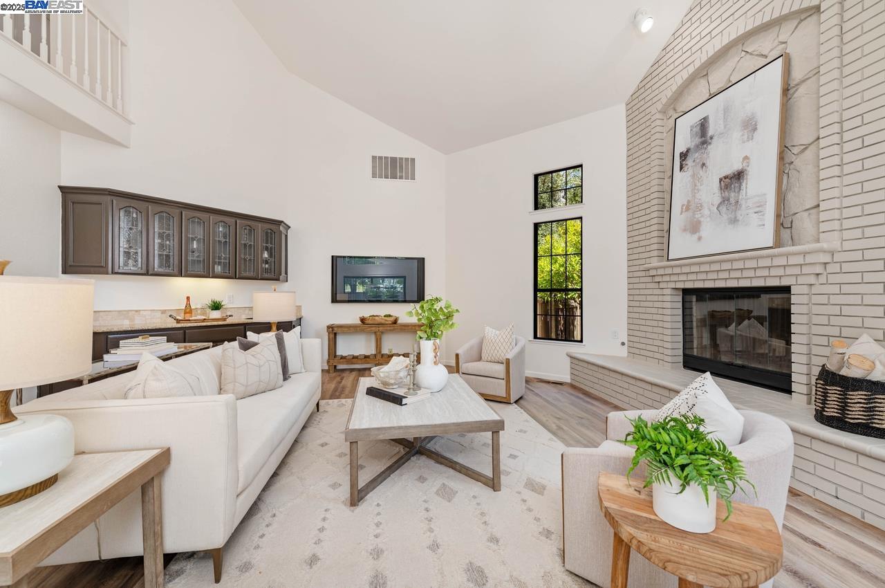 942 Finovino Ct