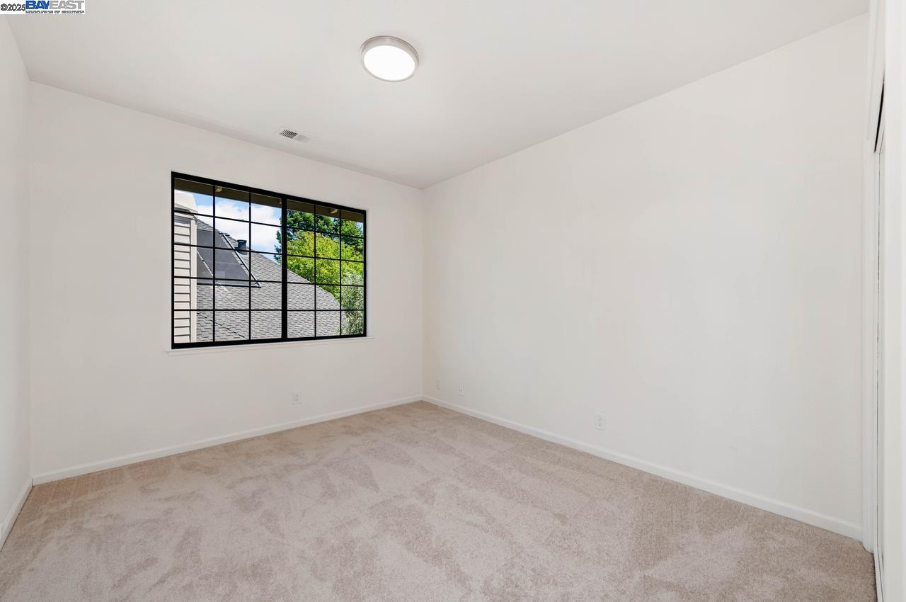 942 Finovino Ct