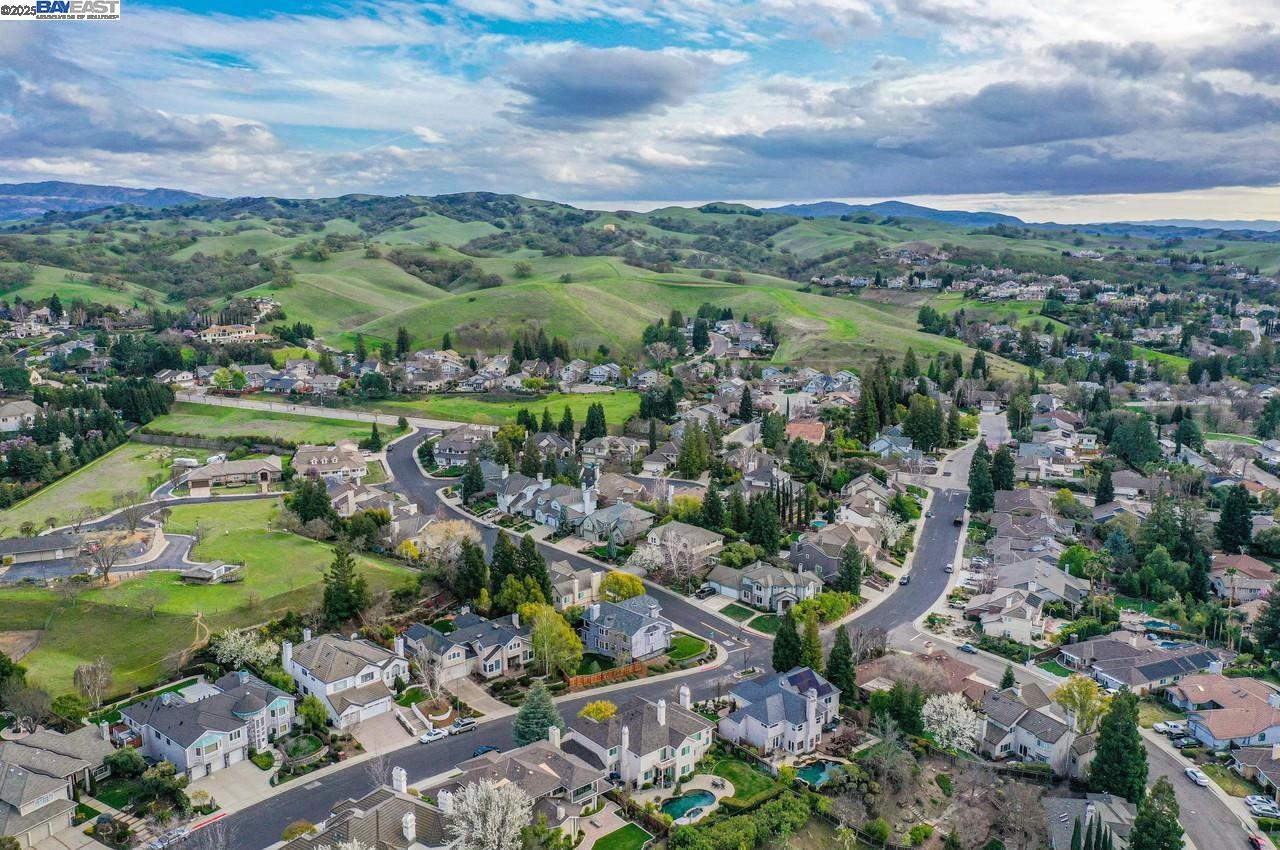 942 Finovino Ct