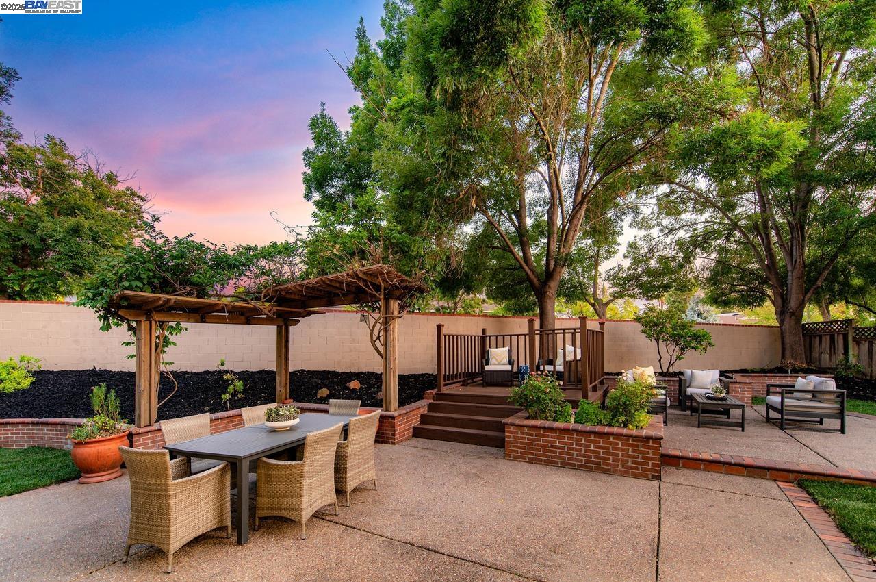 942 Finovino Ct