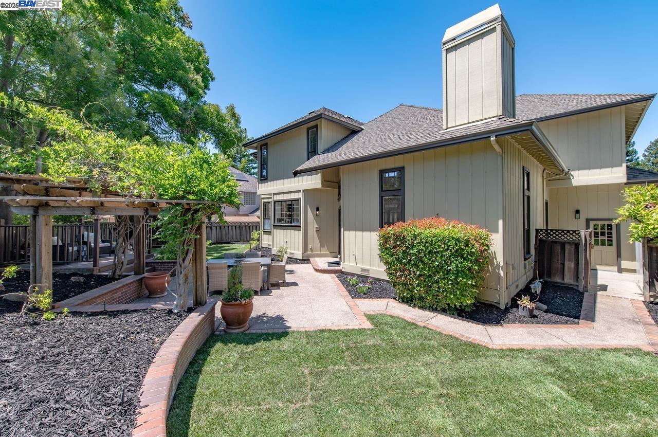 942 Finovino Ct