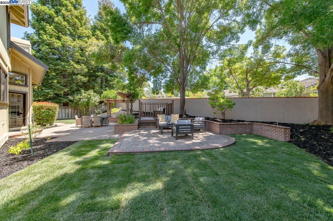 942 Finovino Ct
