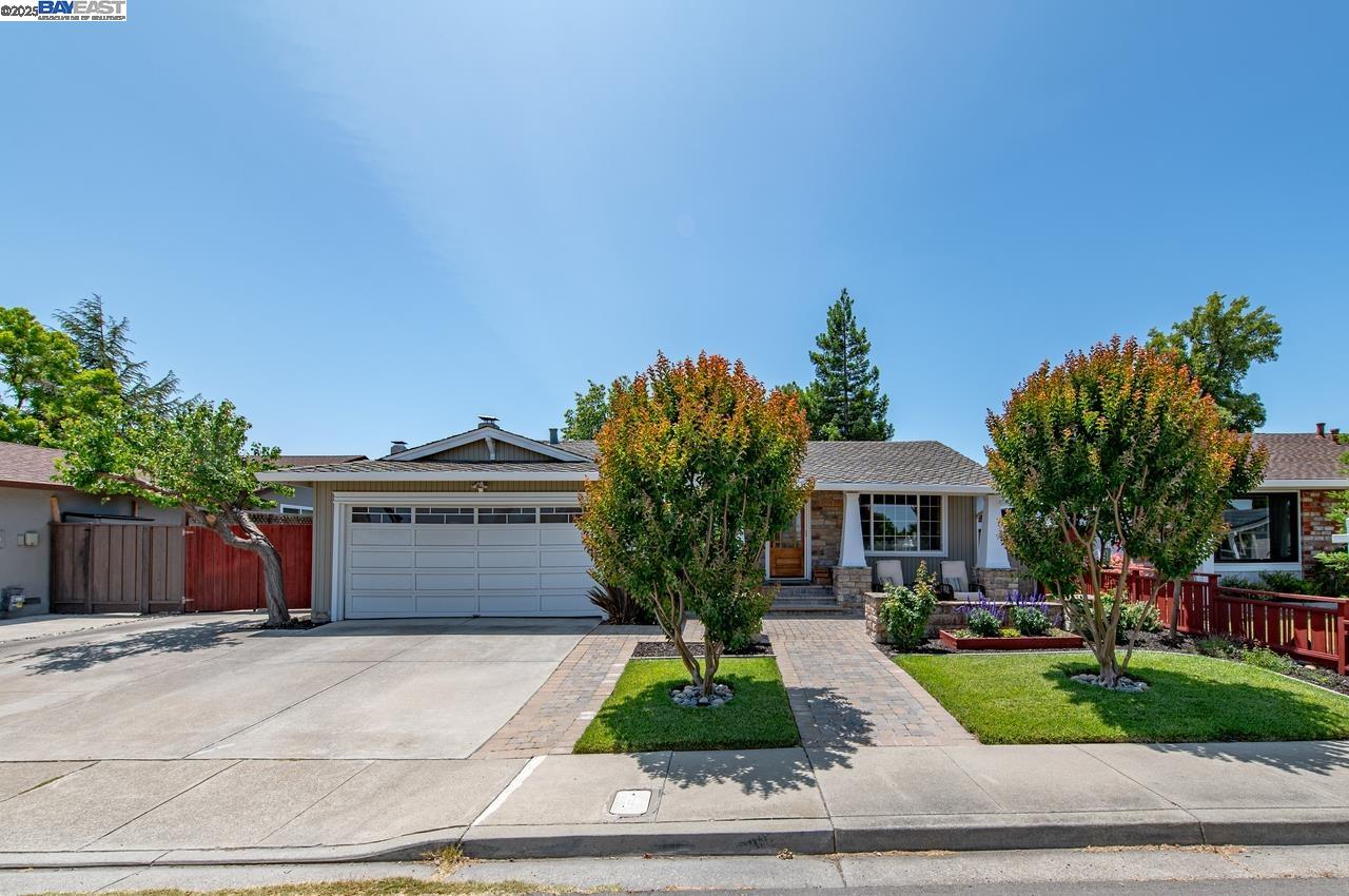 4686 Herrin Way