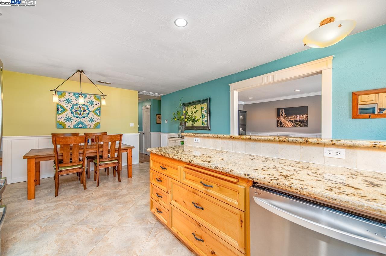 4686 Herrin Way