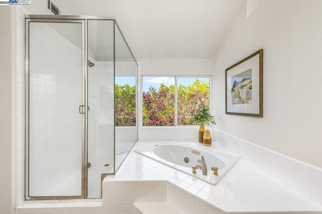 3650 Locke Ct