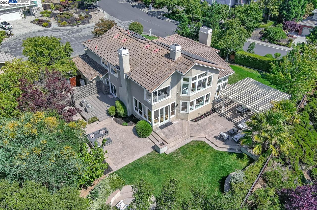 3650 Locke Ct