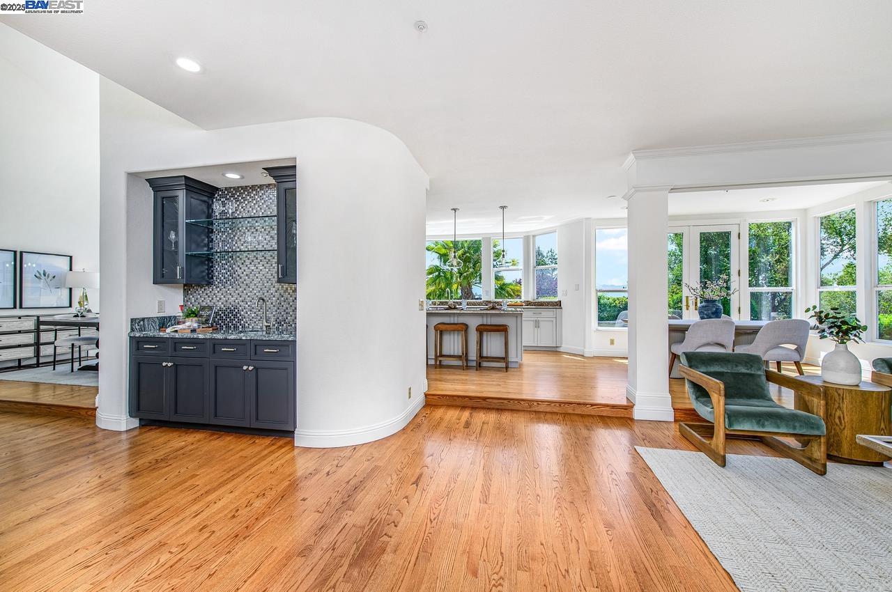 3650 Locke Ct