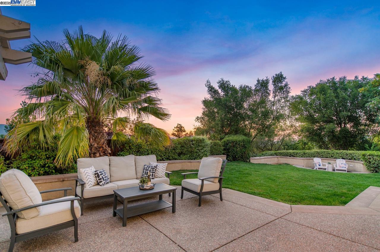 3650 Locke Ct