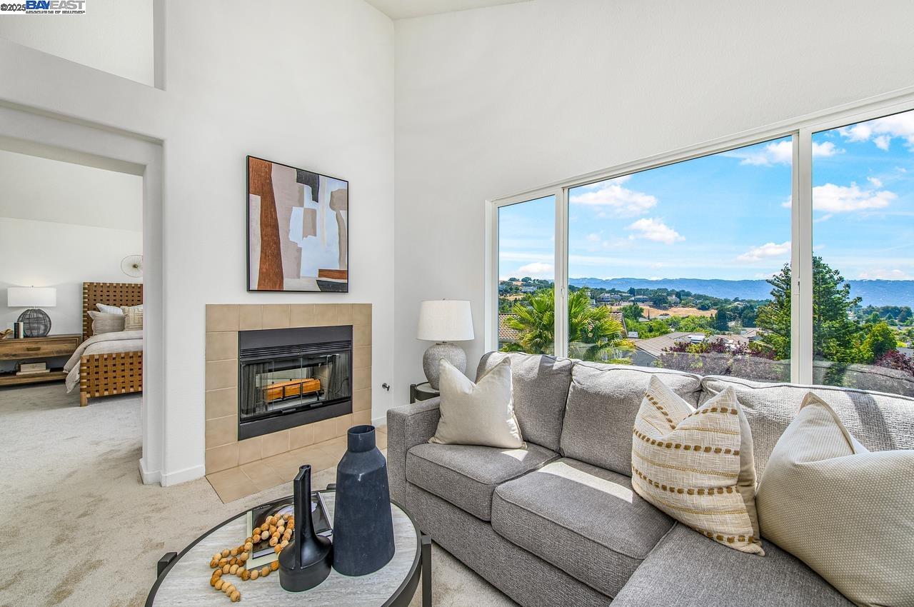 3650 Locke Ct