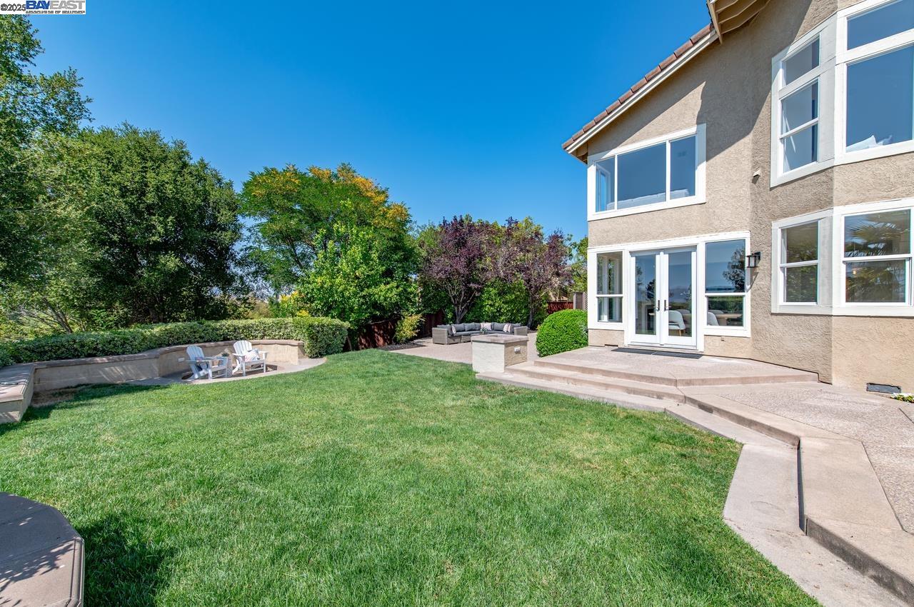 3650 Locke Ct