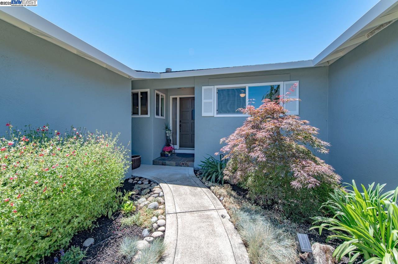 6426 Alvord Way