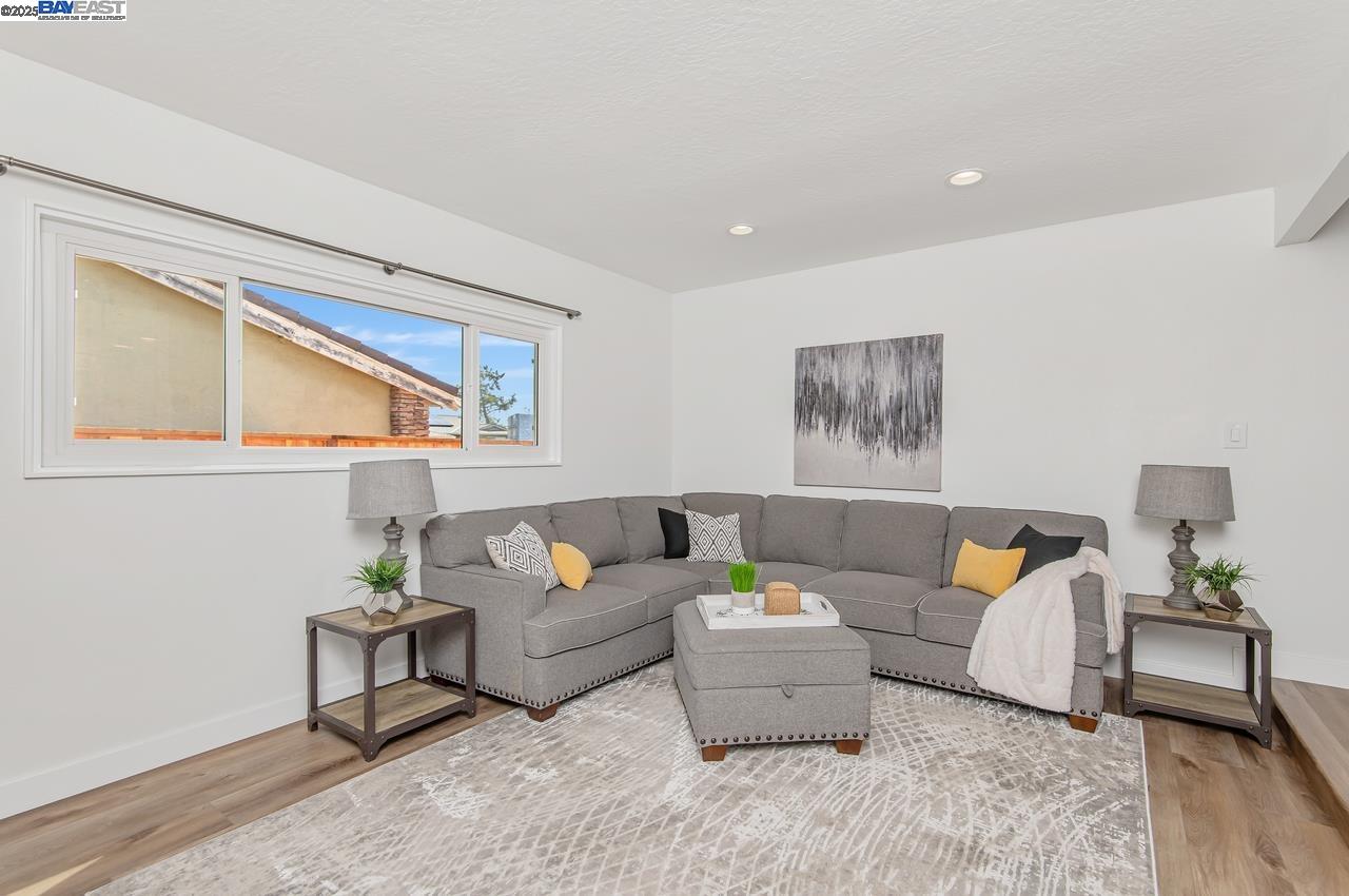 6767 Taffy Ct
