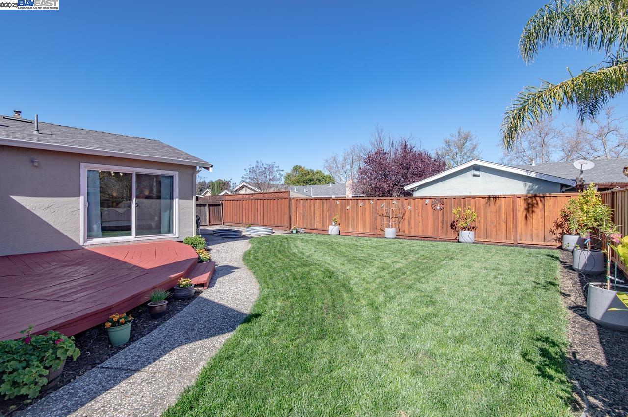 6767 Taffy Ct