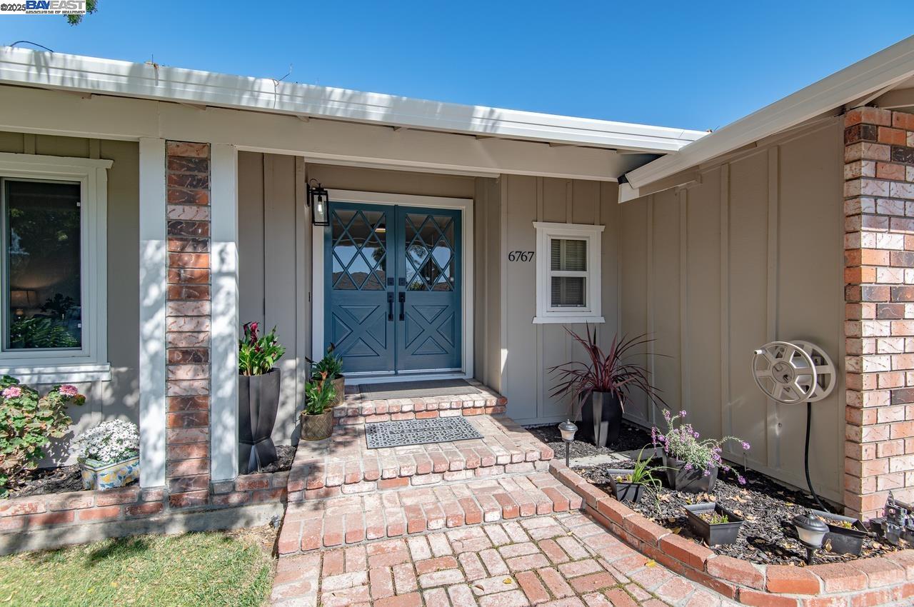 6767 Taffy Ct