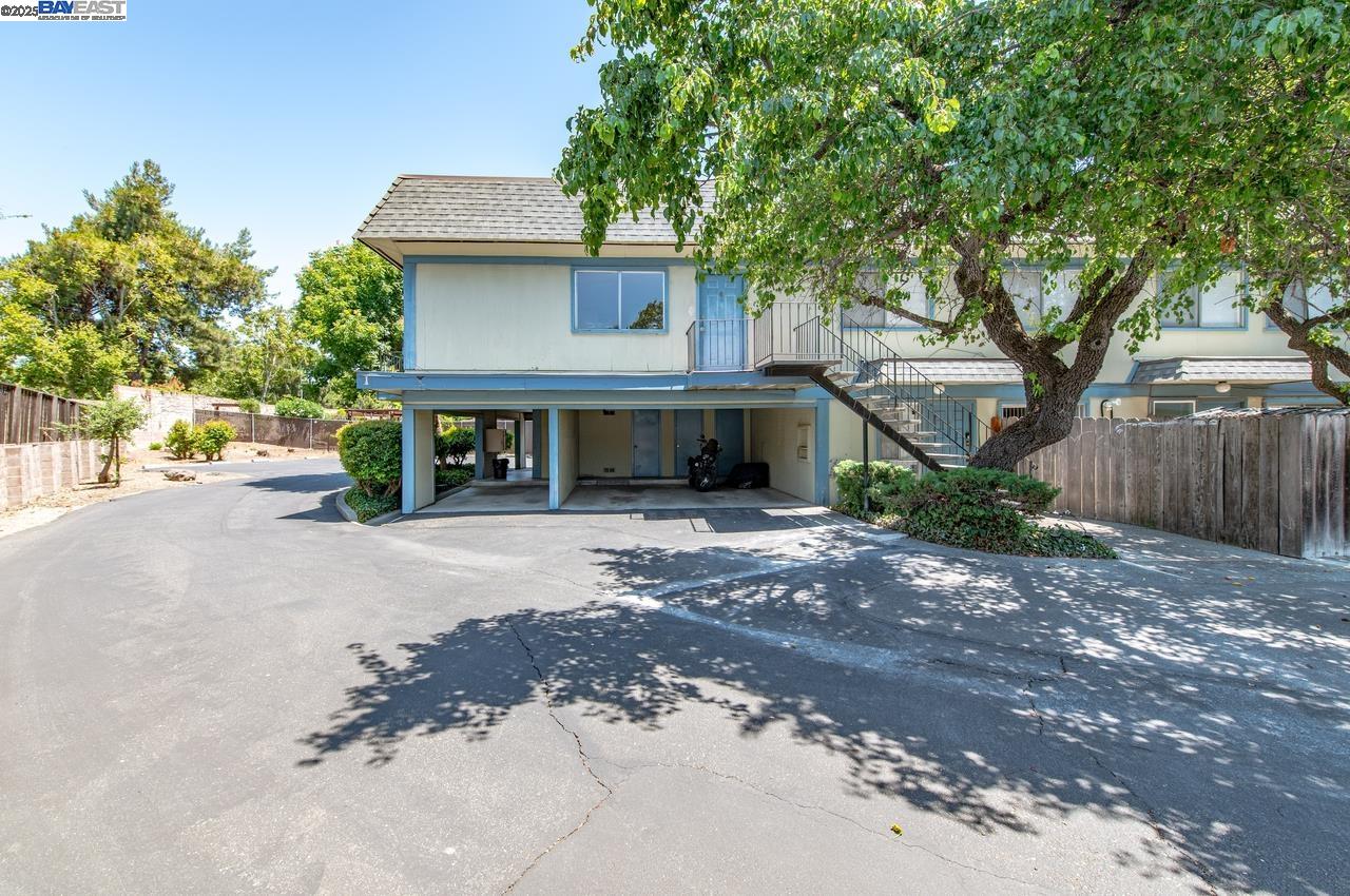 4327 Fairlands Dr