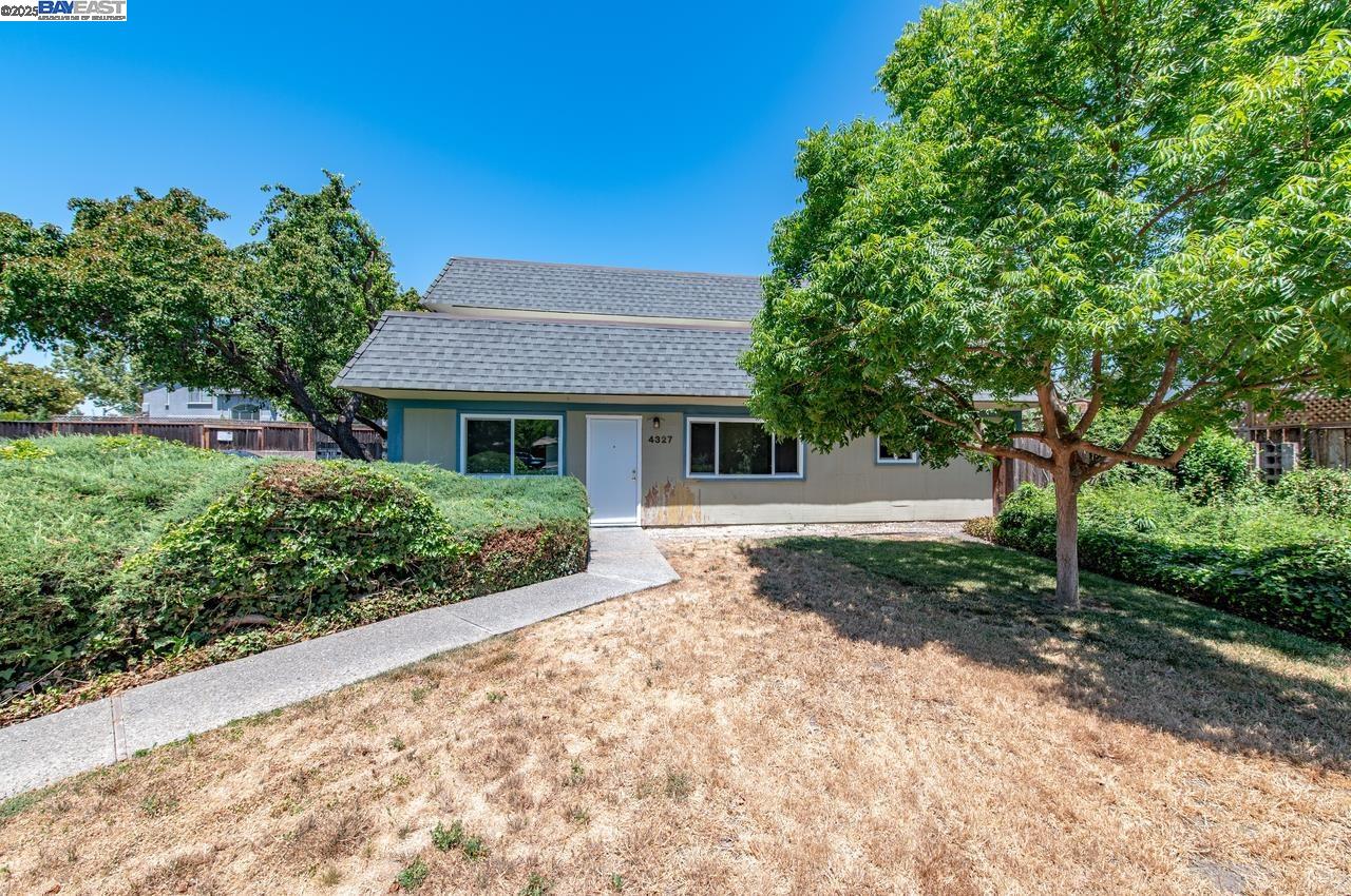 4327 Fairlands Dr