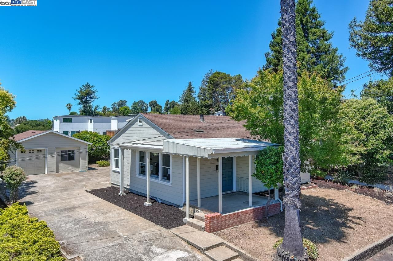 17673 Dorson Ln