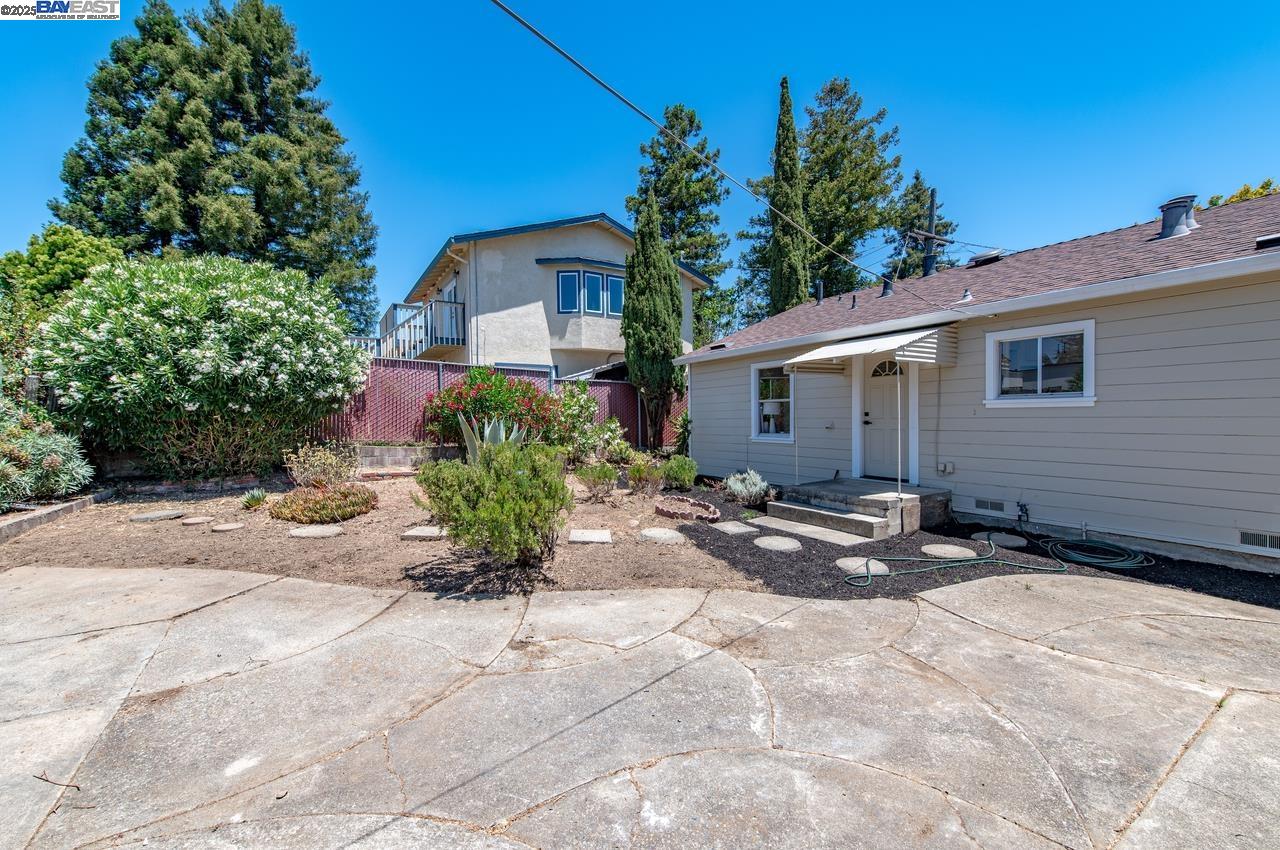 17673 Dorson Ln