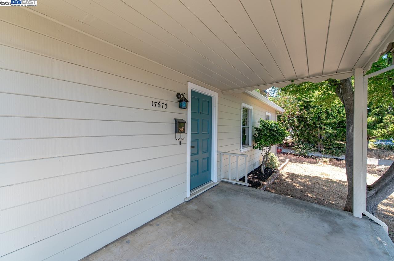 17673 Dorson Ln