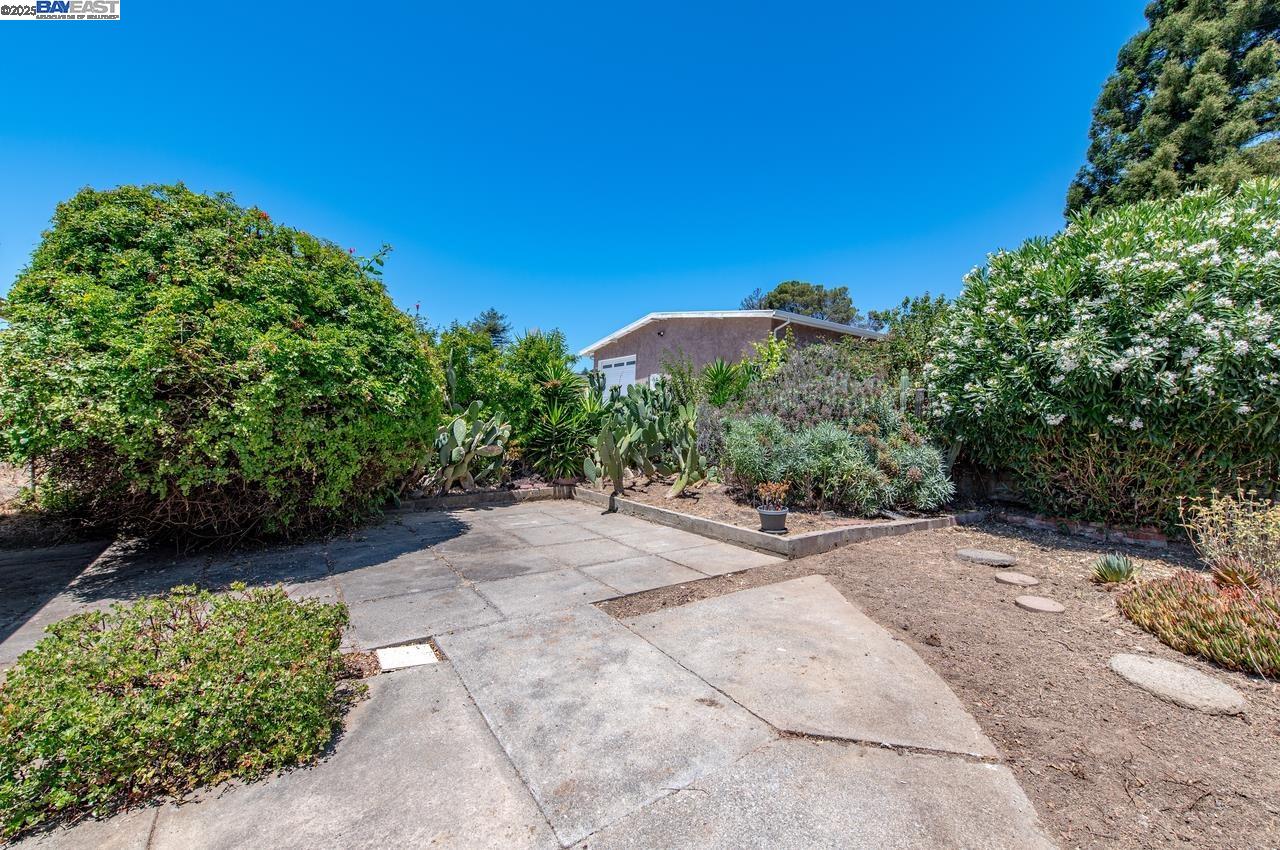 17673 Dorson Ln