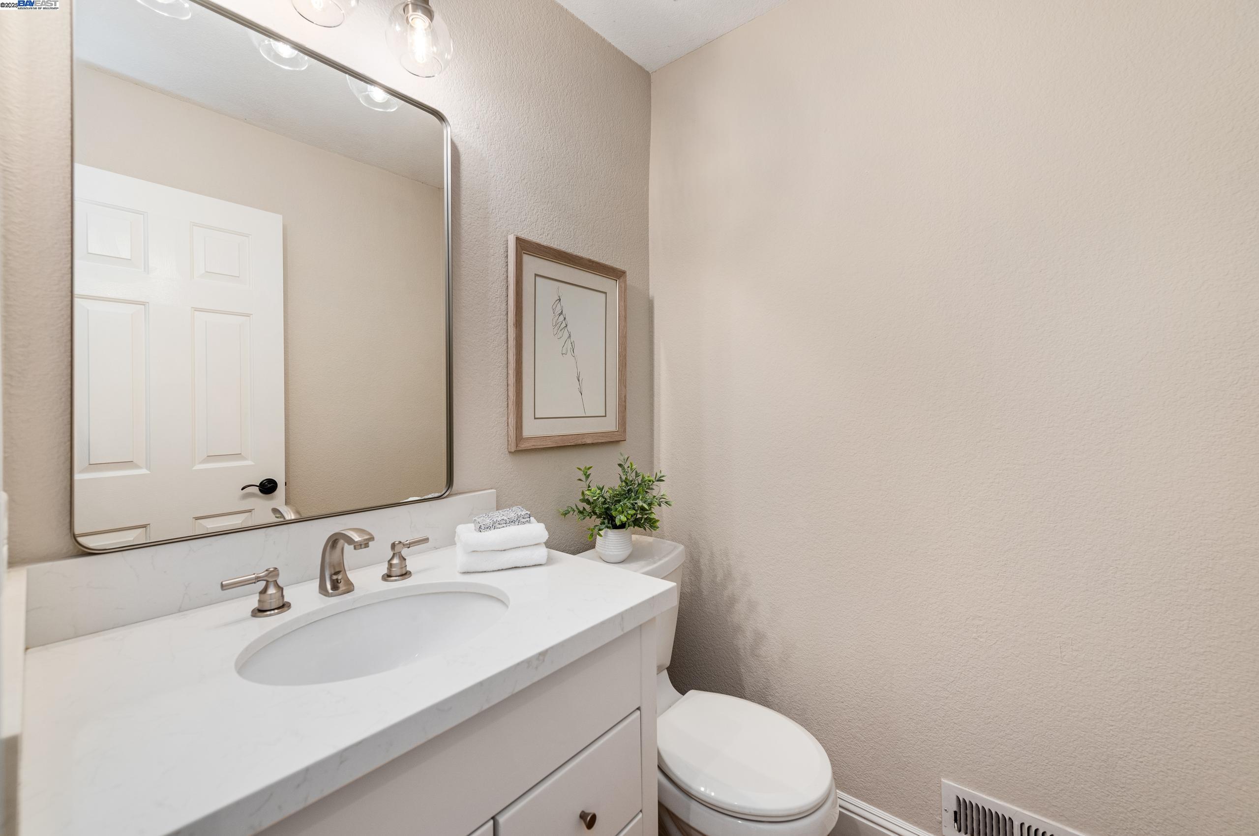 1398 Benedict Ct