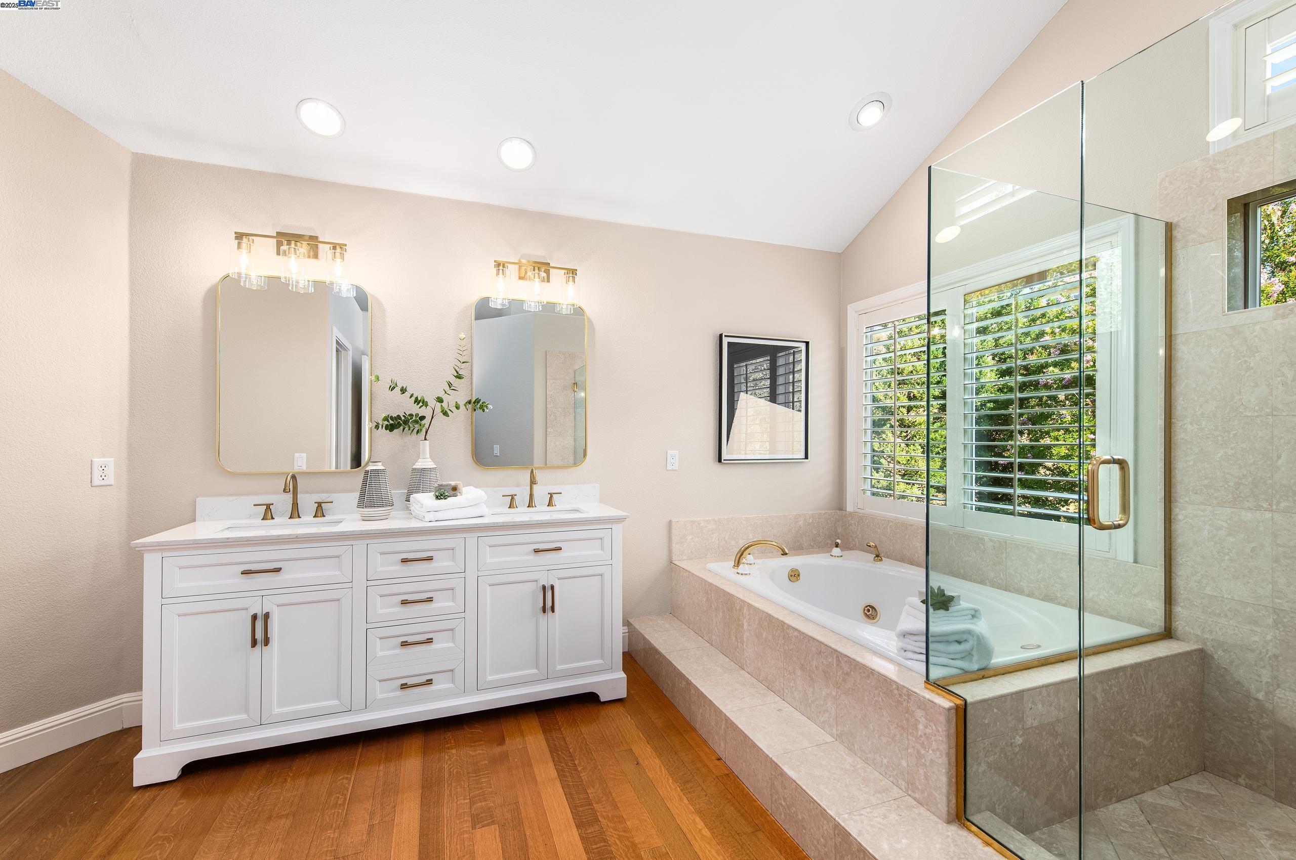 1398 Benedict Ct