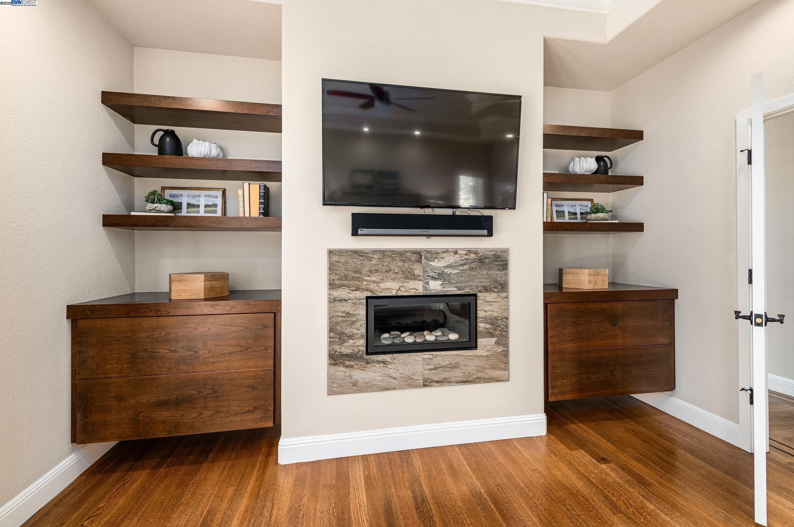 1398 Benedict Ct