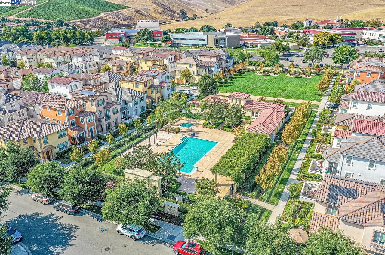 626 Heligan Ln # 4, Livermore Unit: 4