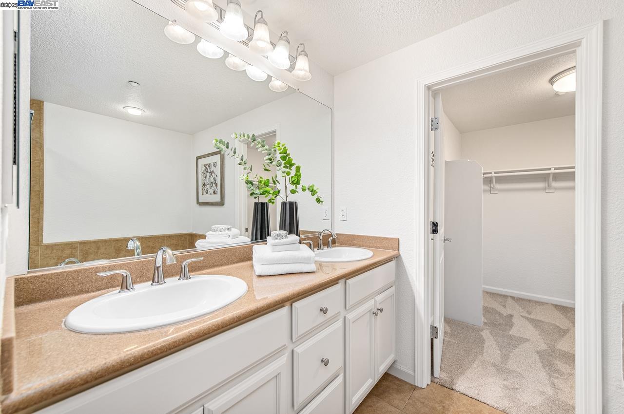 626 Heligan Ln # 4, Livermore Unit: 4