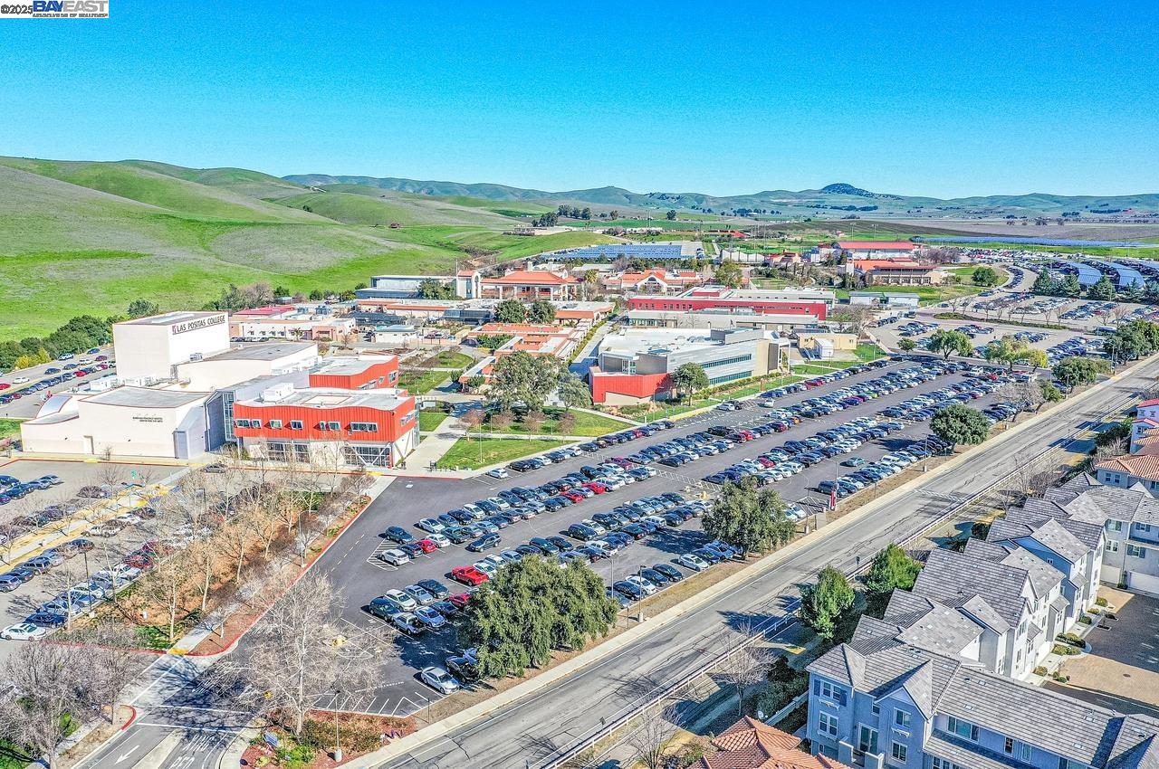 626 Heligan Ln # 4, Livermore Unit: 4