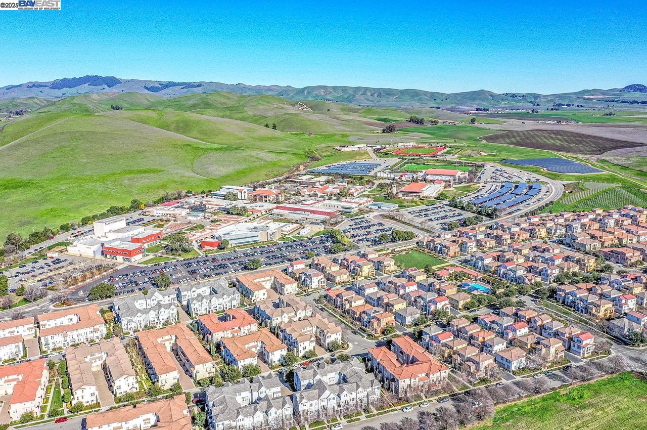 626 Heligan Ln # 4, Livermore Unit: 4