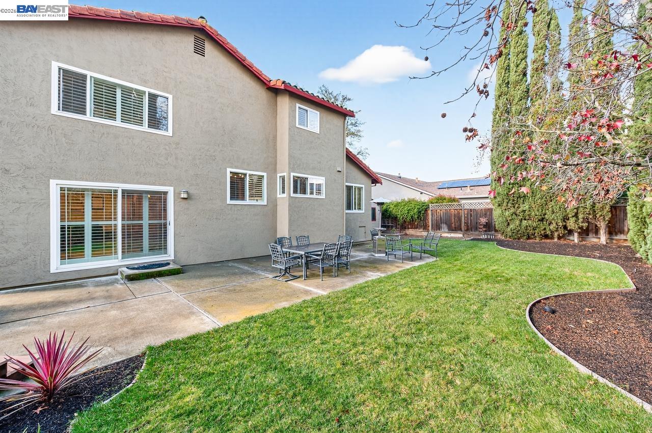 3227 Harvey Ct