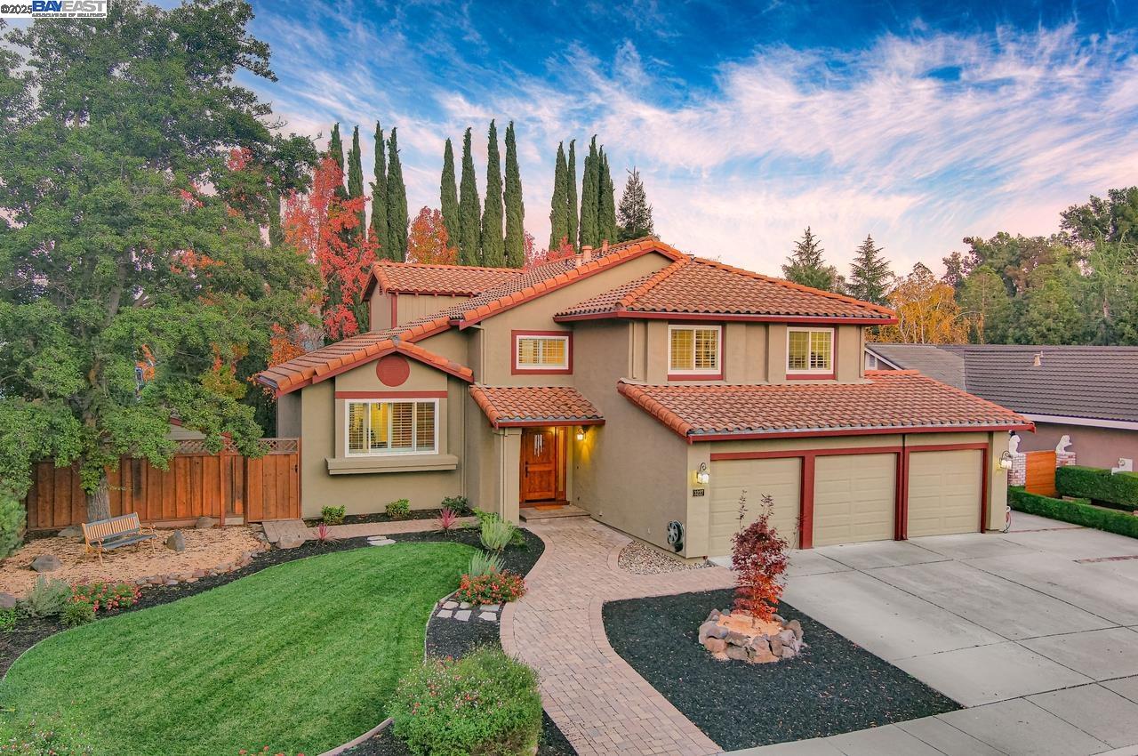 3227 Harvey Ct