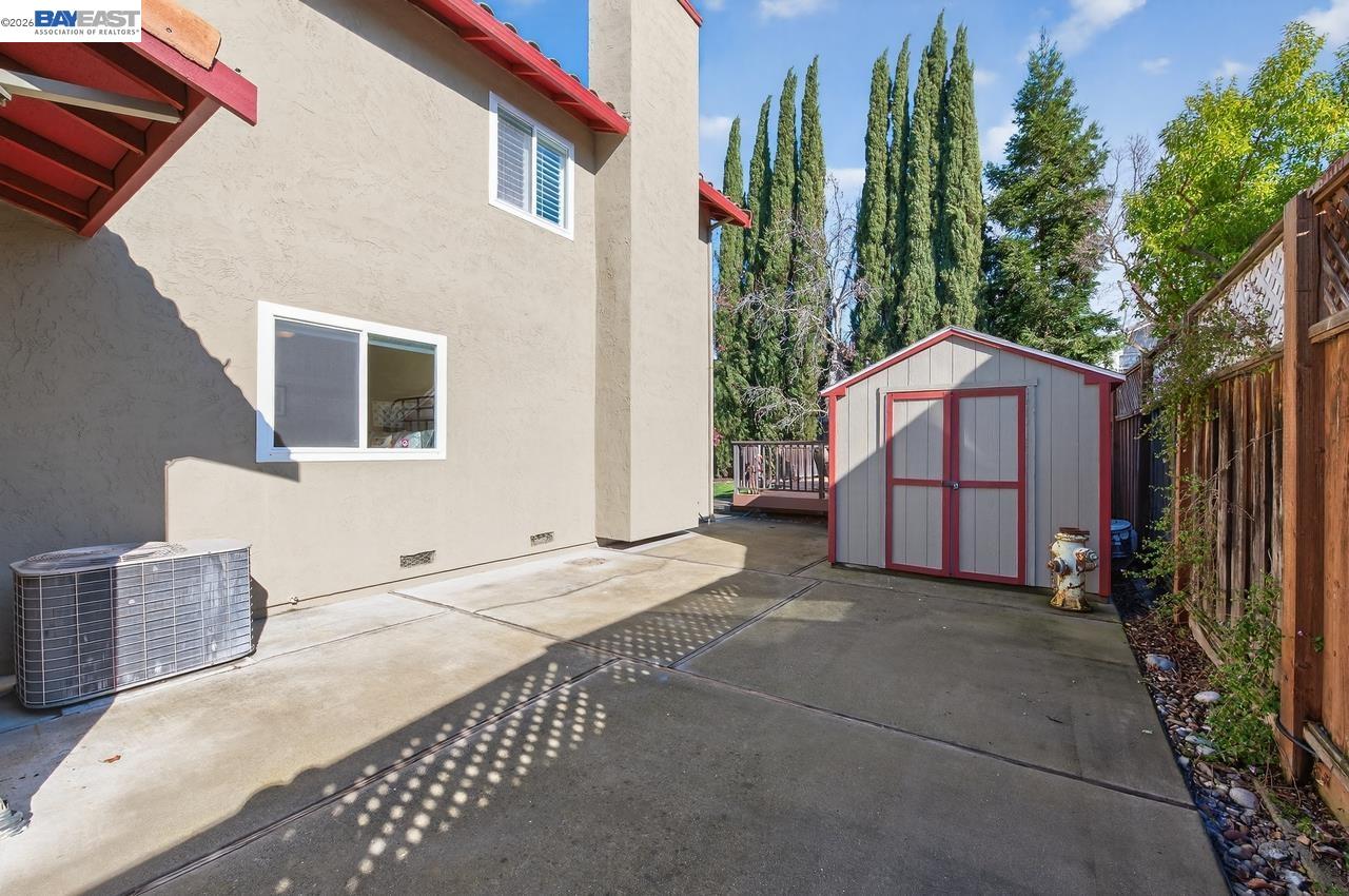 3227 Harvey Ct