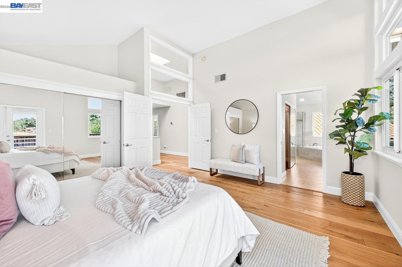 788 Crystal Ln