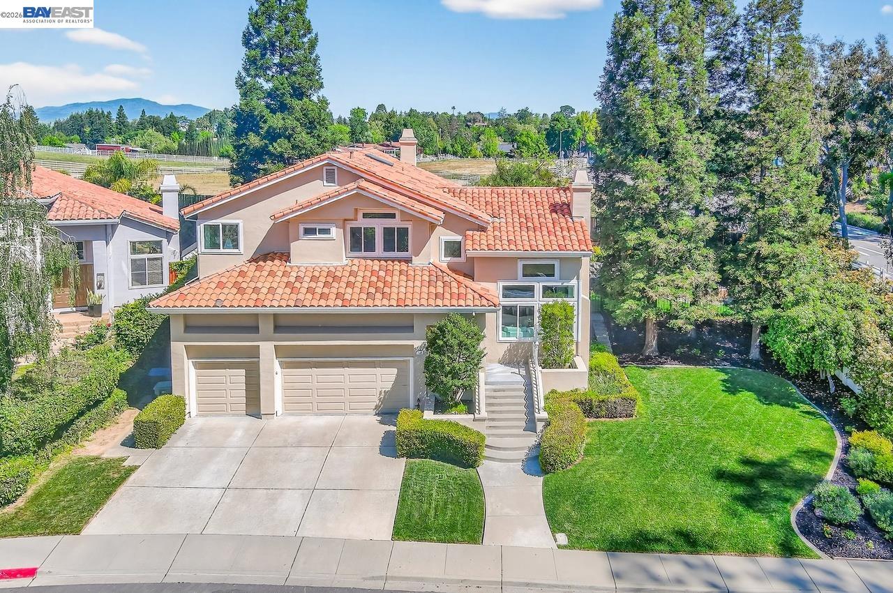 788 Crystal Ln