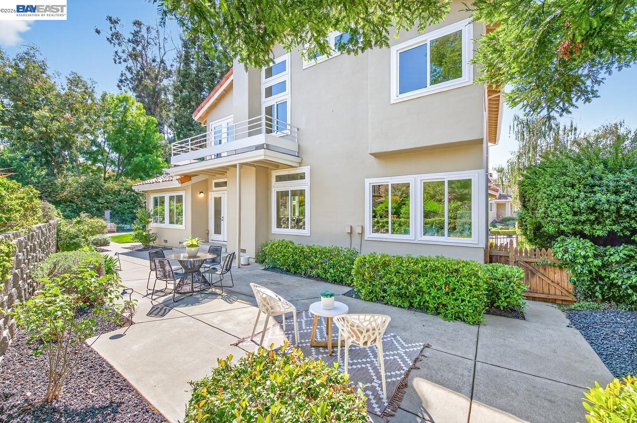 788 Crystal Ln