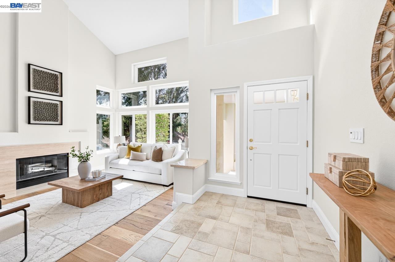 788 Crystal Ln