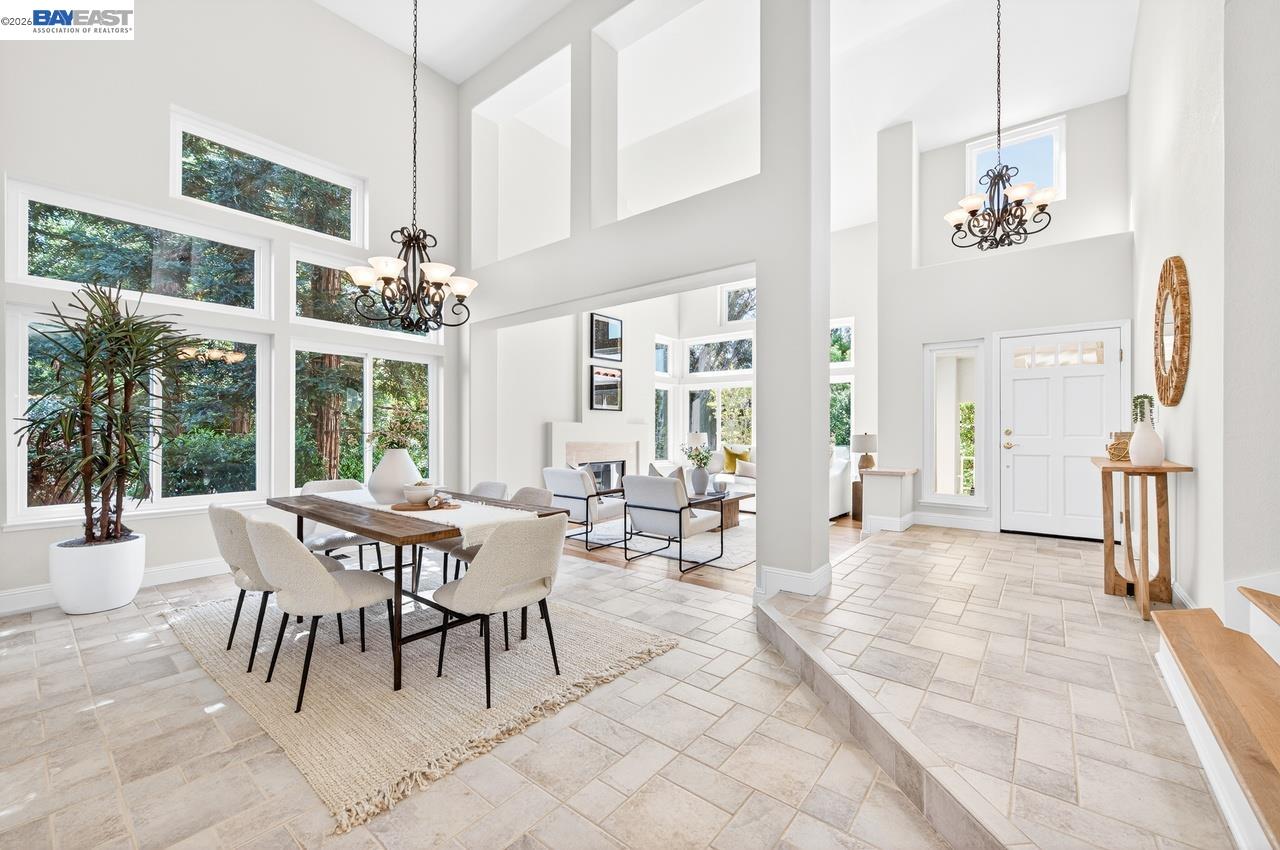 788 Crystal Ln